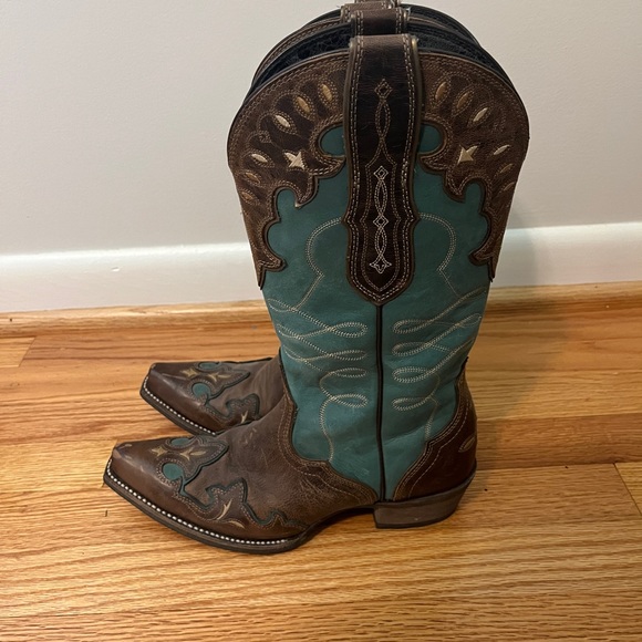 Ariat Women’s Cowboy Boots - Picture 5 of 5